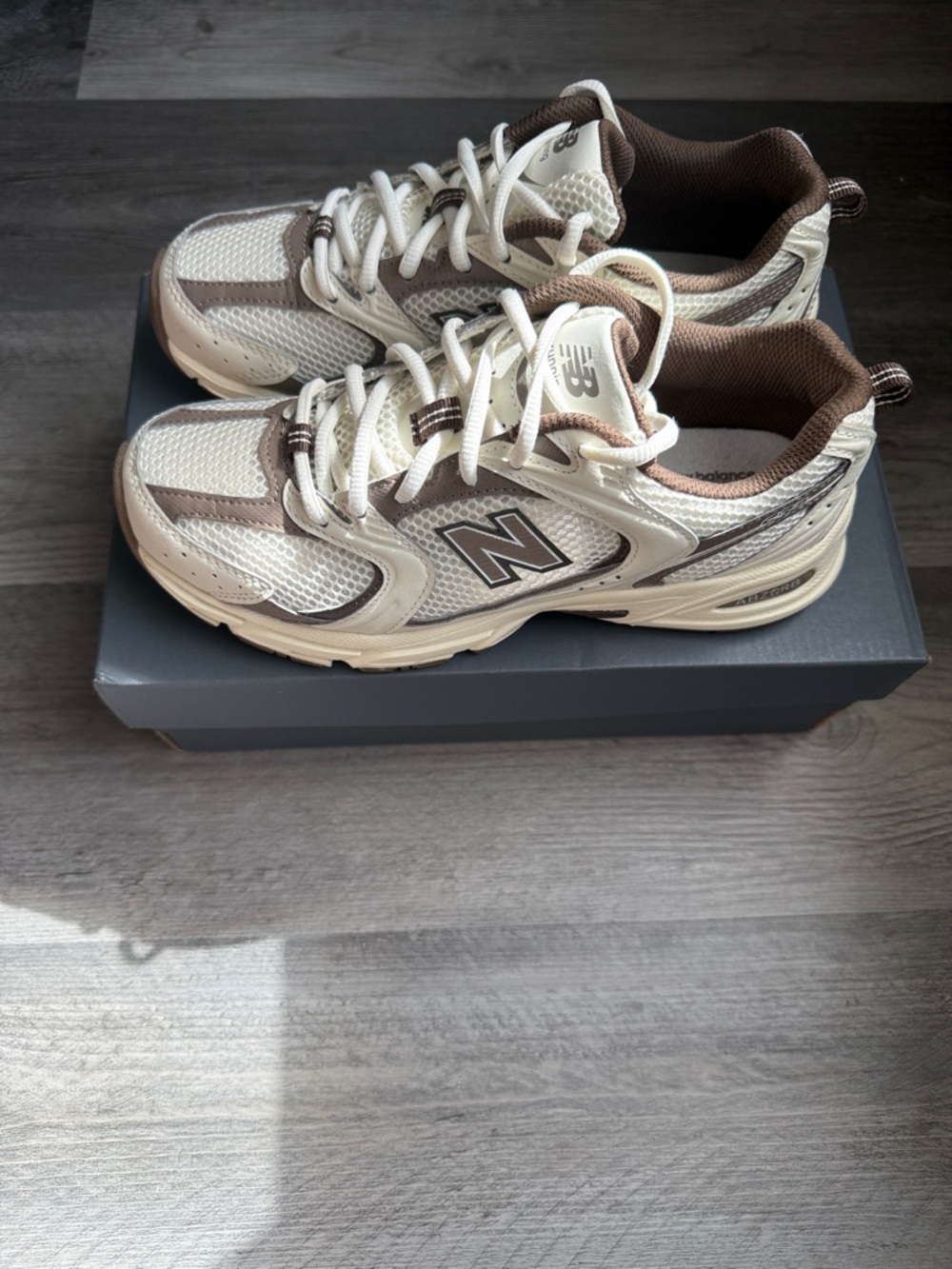 NEW BALANCE 530! - Picture 3 of 6